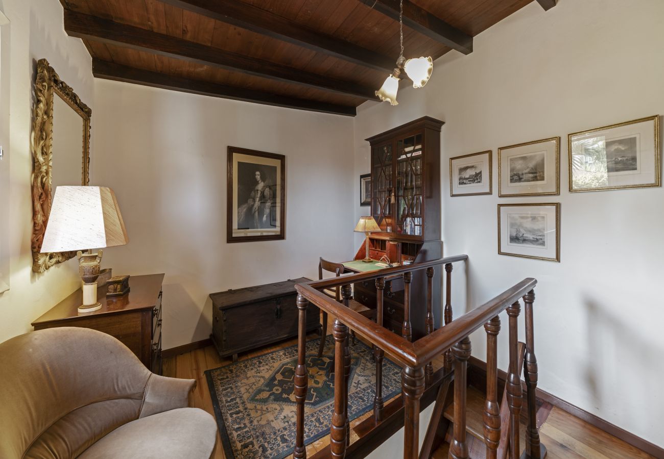 Casa em Funchal - Quinta Florença - By Wehost