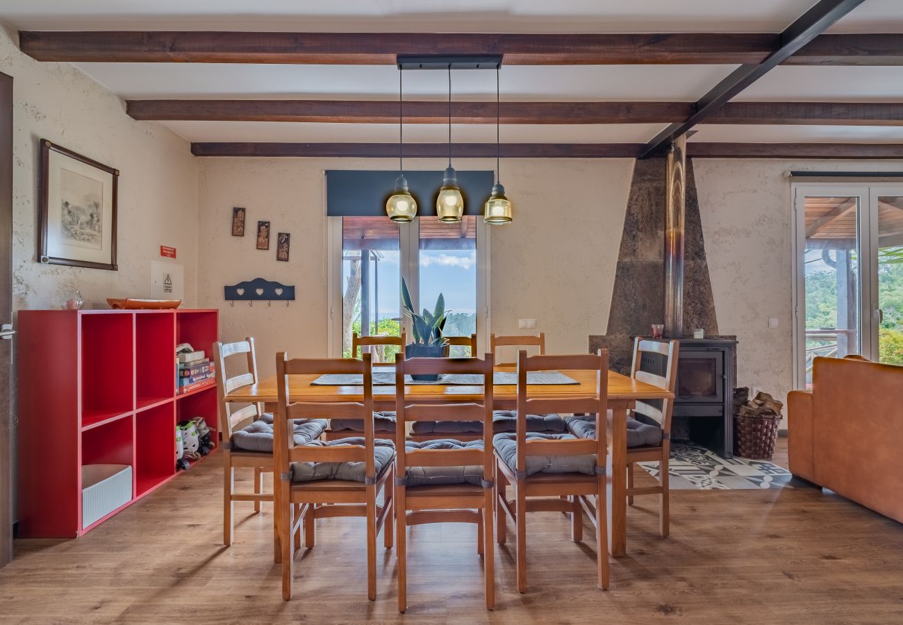 Casa em Santana - São Jorge Cottage - By Wehost