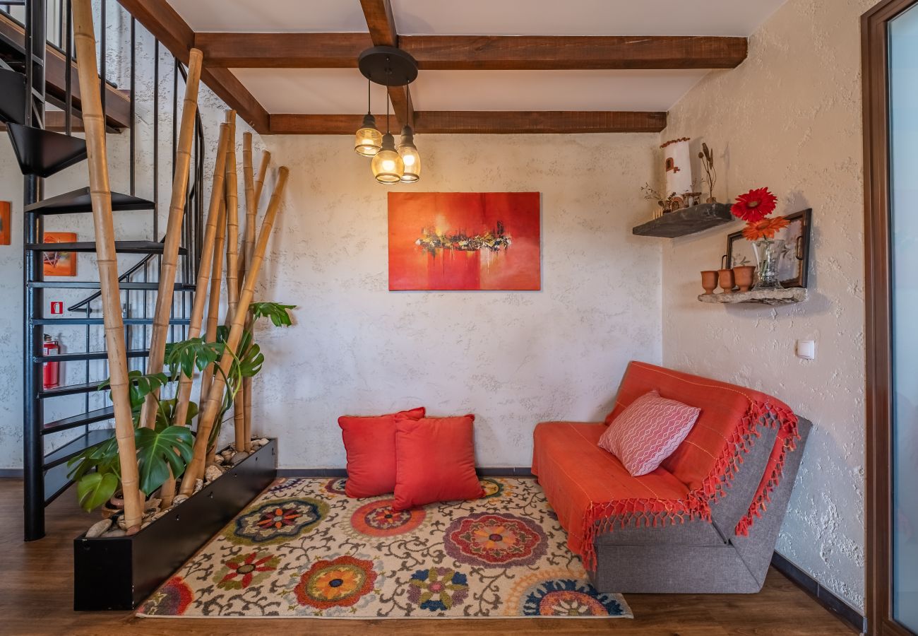 Casa em Santana - São Jorge Cottage - By Wehost