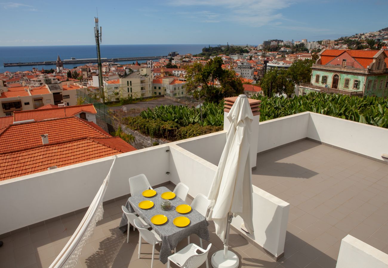 Apartamento em Funchal - Rooftop Funchal - By Wehost