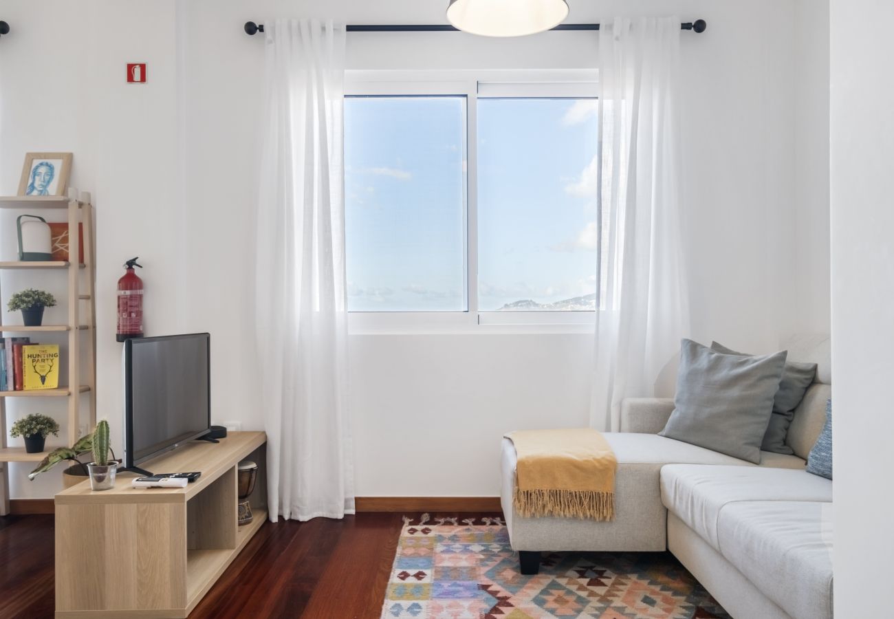 Apartamento em Funchal - Casa da Ângela - By Wehost