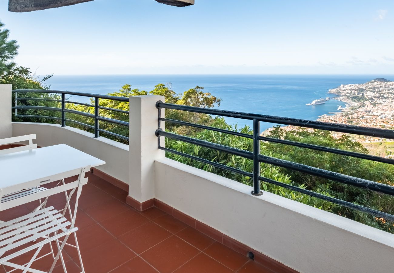 Apartamento em Funchal - Casa da Ângela - By Wehost