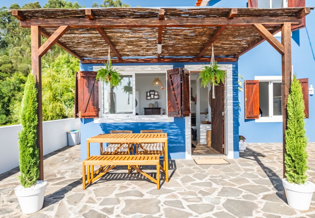 Casa rural em Ponta do Sol - Blue House - By Wehost