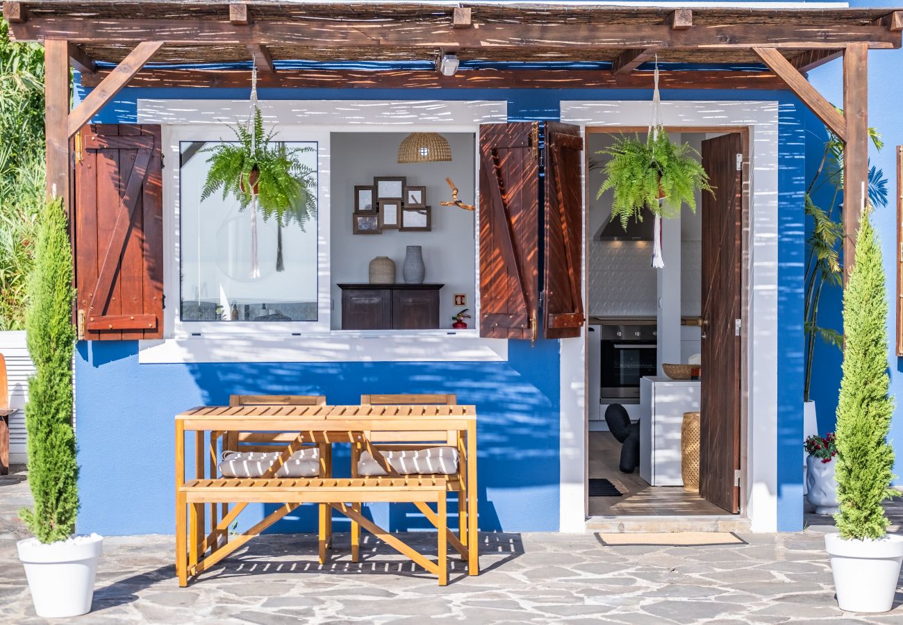 Casa rural em Ponta do Sol - Blue House - By Wehost