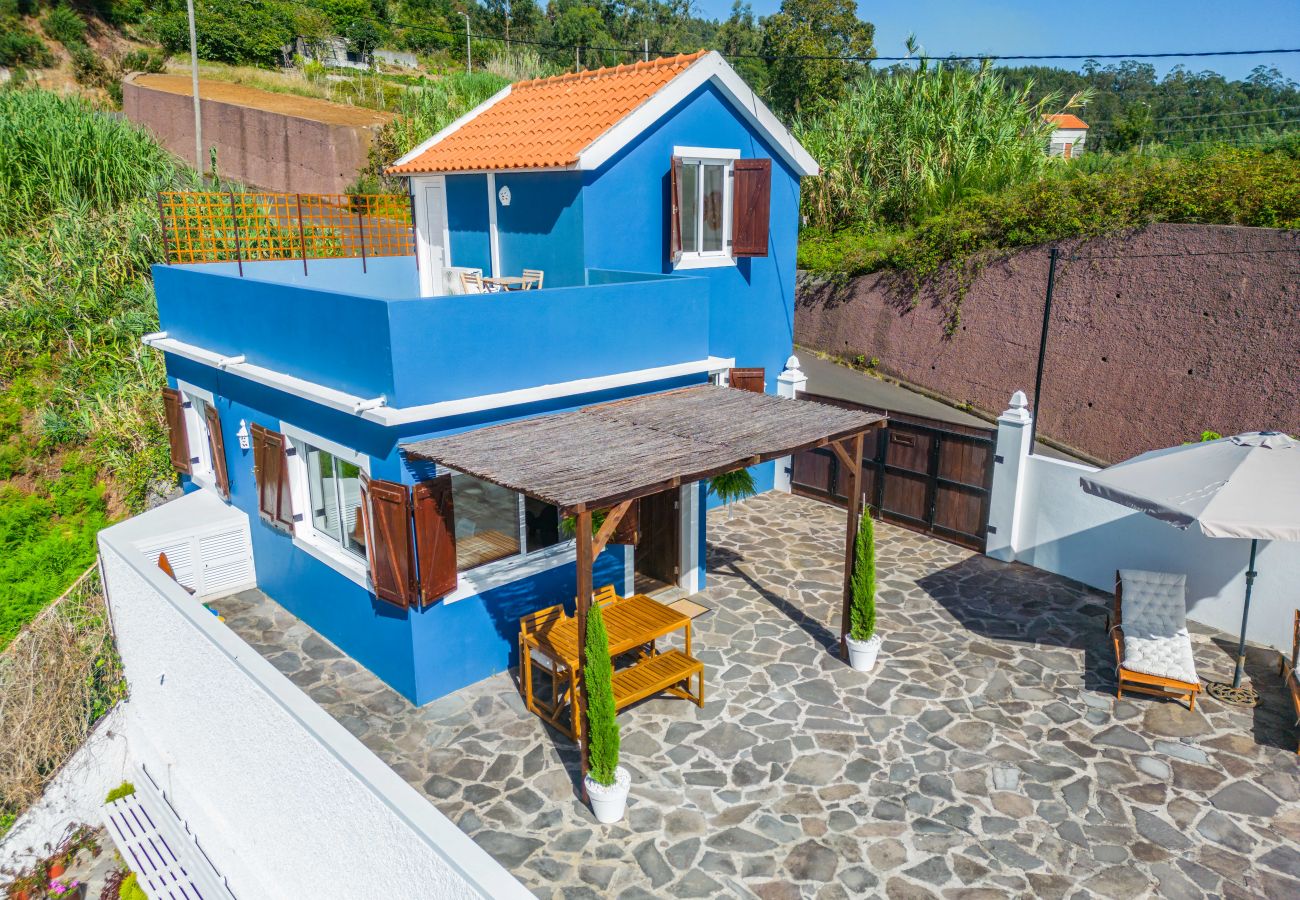 Casa rural em Ponta do Sol - Blue House - By Wehost