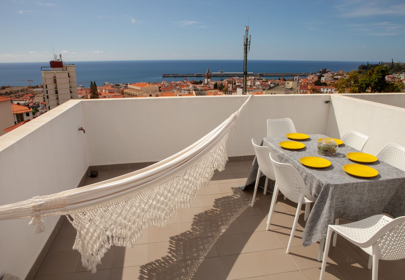 Apartment in Funchal - Rooftop Funchal - By Wehost