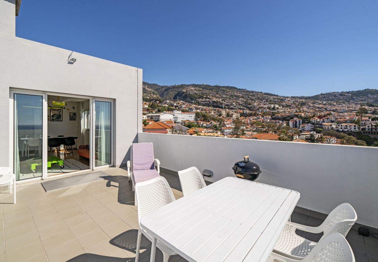 Apartment in Funchal - Rooftop Funchal - By Wehost